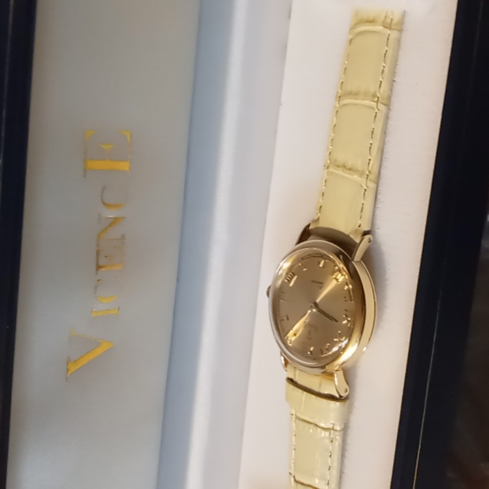 A ladies vicence watch never worn